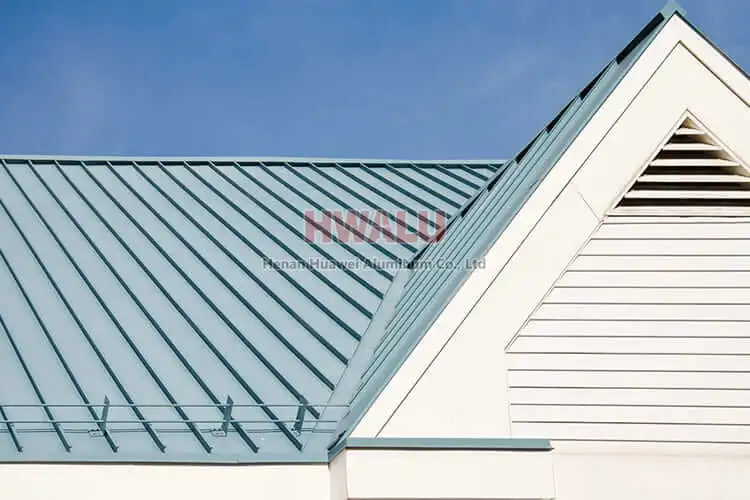 Предимствата на евтините алуминиеви гофрирани покривни листове